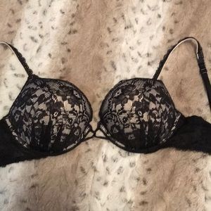 Victoria’s Secret miraculous plunge bra!
